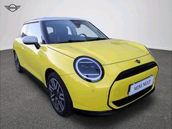 Sunny side yellow Używany 2023 Mini Cooper Hatchback | 119 900 zł