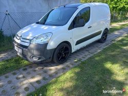 Biały Używany 2008 Citroën Berlingo Minivan | 9800 zł (Uczciwa cena)