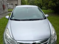 Srebrny Używany 2011 Opel Corsa Coupe | 14 500 zł