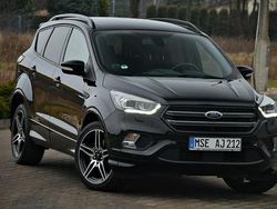 Czarny Używany 2017 Ford Kuga ST-Line SUV | 59 800 zł (Uczciwa cena)