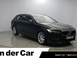 Czarny (metalik) Używany 2020 Volvo V90 Momentum Kombi | 174 900 zł