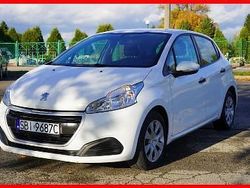 Biały Używany 2017 Peugeot 208 Hatchback | 29 900 zł (Uczciwa cena)