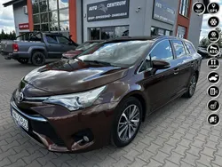 Brązowy (metalik) Używany 2016 Toyota Avensis Kombi | 47 800 zł (Uczciwa cena)