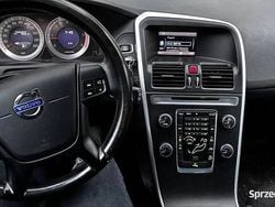 Czarny Używany 2011 Volvo XC60 SUV | 31 500 zł (Uczciwa cena)