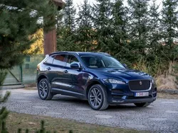 Niebieski ciemny (metalik) Używany 2017 Jaguar F-Pace Portfolio SUV | 94 999 zł (Dość drogi)