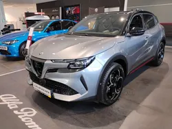 Lakier metalizowany niebieski navigli / czarny dach Nowe 2025 Alfa Romeo Junior Edizione Speciale SUV | 146 784 zł