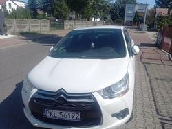 Biały Używany 2012 Citroën DS4 Hatchback | 26 500 zł (Uczciwa cena)