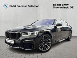 Black sapphire metallic metalizowany Używany 2022 BMW 740 Shadowline Sedan/Limuzyna | 299 000 zł (Uczciwa cena)