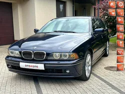 Niebieski Używany 2001 BMW 540 Kombi | 31 900 zł