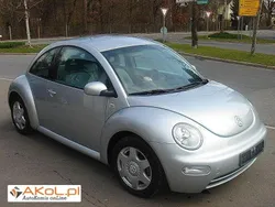 Srebrny Używany 2004 VW Beetle Sedan/Limuzyna | 26 436 zł