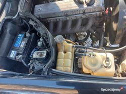 Używany 1993 Mercedes E250 | 10 000 zł