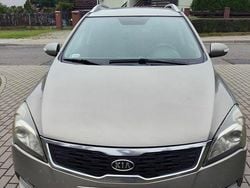 Żółtozłoty Używany 2011 Kia Ceed Kombi | 11 500 zł (Drogi)