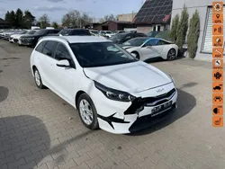 Biały (metalik) Używany 2024 Kia Ceed 2 Kombi | 47 900 zł