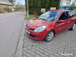 Wiśniowy Używany 2006 Renault Clio II | 4500 zł (Dobra cena)