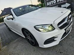 Biały (metalik, perła) Używany 2018 Mercedes E220 Kabriolet | 139 999 zł (Dość drogi)