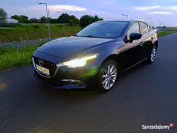 Niebieski Używany 2018 Mazda 3 Hatchback | 48 900 zł (Dobra cena)