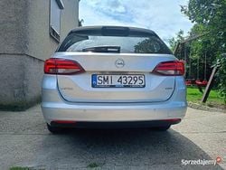 Srebrny Używany 2018 Opel Astra Kombi | 44 500 zł (Drogi)