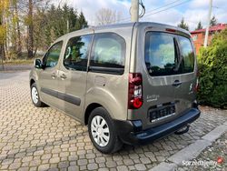 Używany 2017 Citroën Berlingo SELECTION Minivan | 31 900 zł