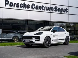 Carrara white metallic Używany 2025 Porsche Cayenne SUV | 706 426 zł (Drogi)