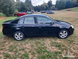 Czarny Używany 2006 VW Jetta Sedan/Limuzyna | 9500 zł (Uczciwa cena)