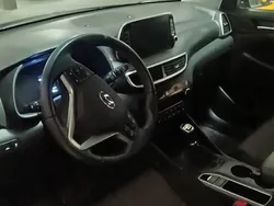 Szary Używany 2021 Hyundai Tucson SUV | 86 000 zł (Uczciwa cena)