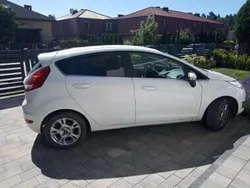 Biały Używany 2017 Ford Fiesta Hatchback | 35 800 zł (Uczciwa cena)