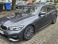 Szary (metalik) Używany 2019 BMW 218 Kombi | 95 000 zł