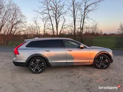 Szary Używany 2017 Volvo V90 CC Pro Kombi | 85 000 zł
