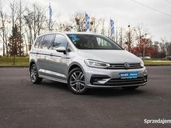 Srebrny Używany 2024 VW Touran Minivan | 142 999 zł