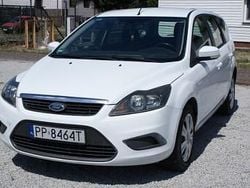 Biały Używany 2010 Ford Focus Kombi | 10 900 zł (Dość drogi)