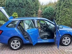 Niebieski Używany 2022 Skoda Fabia Kombi | 33 900 zł (Uczciwa cena)