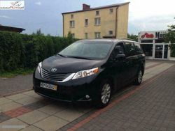 Czarny Używany 2014 Toyota Sienna Limited Minivan | 225 000 zł