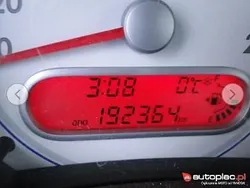 Czerwony Używany 2008 Suzuki Splash Hatchback | 7900 zł (Uczciwa cena)
