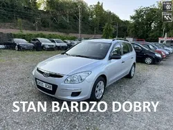 Srebrny (metalik) Używany 2009 Hyundai i30 Kombi | 14 900 zł (Uczciwa cena)