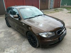 Brązowobeżowy Używany 2010 BMW 123 Hatchback | 26 900 zł