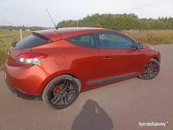 Pomarańczowy Używany 2009 Renault Mégane III Coupe | 14 900 zł (Uczciwa cena)