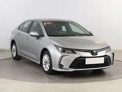 Srebrny Używany 2022 Toyota Corolla Sedan/Limuzyna | 67 999 zł (Dobra cena)