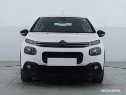 Biały Używany 2020 Citroën C3 PureTech Hatchback | 37 999 zł (Uczciwa cena)