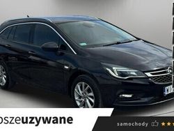 Czarny Używany 2018 Opel Astra Elite Sedan/Limuzyna | 59 900 zł