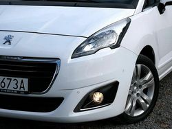 Biały Używany 2015 Peugeot 5008 Allure Minivan | 34 900 zł (Super Cena)