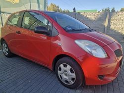 Czerwony Używany 2006 Toyota Yaris Hatchback | 8500 zł