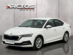 Biały Używany 2023 Skoda Octavia Ambition Hatchback | 73 900 zł (Uczciwa cena)