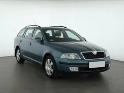 Zielony Używany 2007 Skoda Octavia Kombi | 8999 zł (Dobra cena)