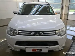 Biały Używany 2013 Mitsubishi Outlander SUV | 23 200 zł