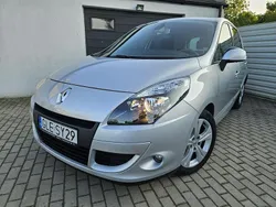 Srebrny Używany 2010 Renault Scénic III Minivan | 17 800 zł (Uczciwa cena)