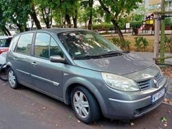 Zielony Używany 2004 Renault Scénic II Minivan | 3300 zł (Dobra cena)
