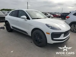Biały (metalik) Używany 2022 Porsche Macan Sport SUV | 129 800 zł