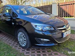 Czarny Używany 2013 Opel Astra Kombi | 24 900 zł (Dobra cena)