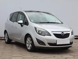 Szary Używany 2012 Opel Meriva Minivan | 15 999 zł (Uczciwa cena)