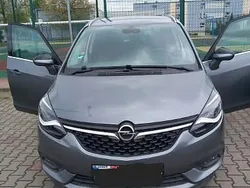 Używany 2018 Opel Zafira Minivan | 47 000 zł (Uczciwa cena)